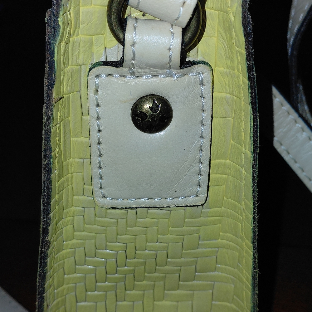 NWT Patricia Nash yellow Woven Leather Xbody Bag, Exterior Full Pocket, Dual Zip - Picture 5 of 8